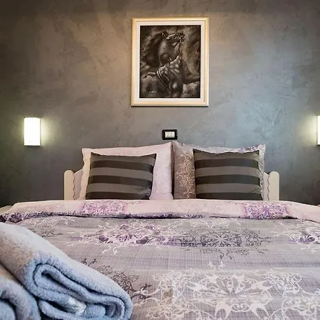 Aylin 5-bed Next To The Sea Villa *