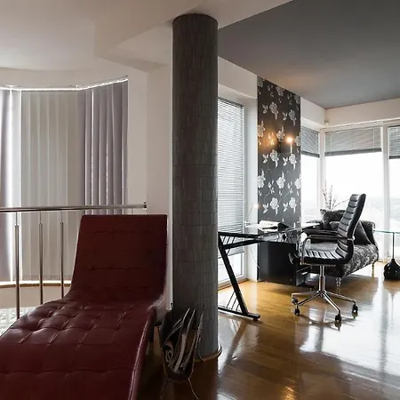Willa Aylin 5-bed Next To The Sea *